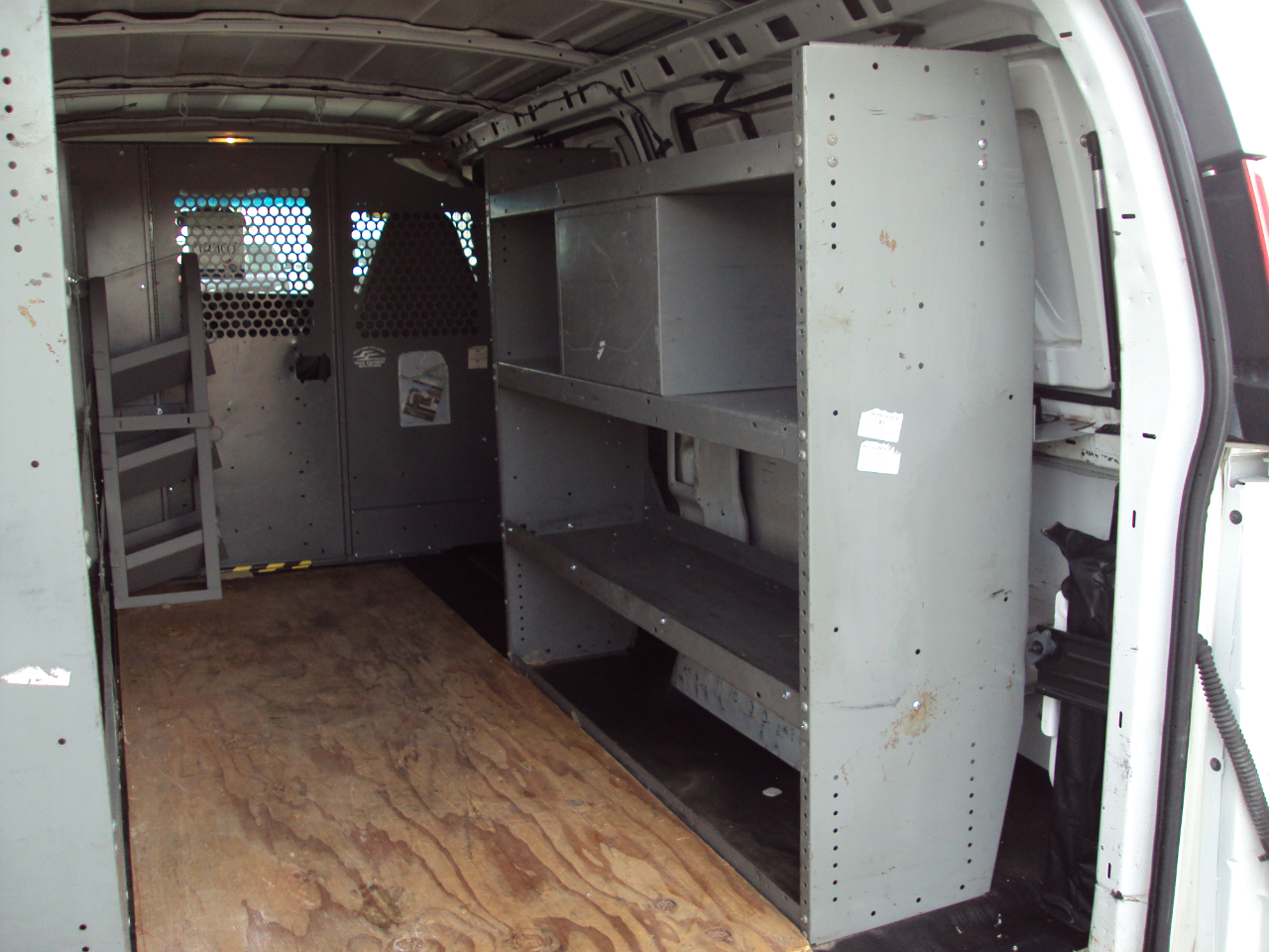 Chevrolet Express Cargo Van  2009