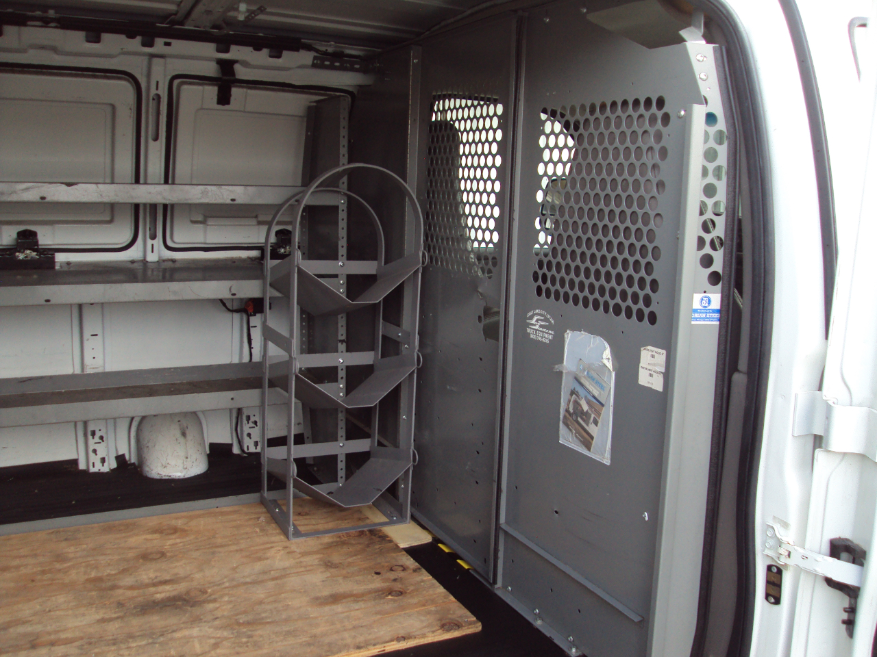 Chevrolet Express Cargo Van  2009