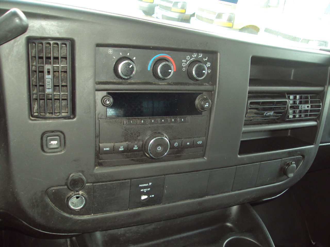 Chevrolet Express Cargo Van  2009