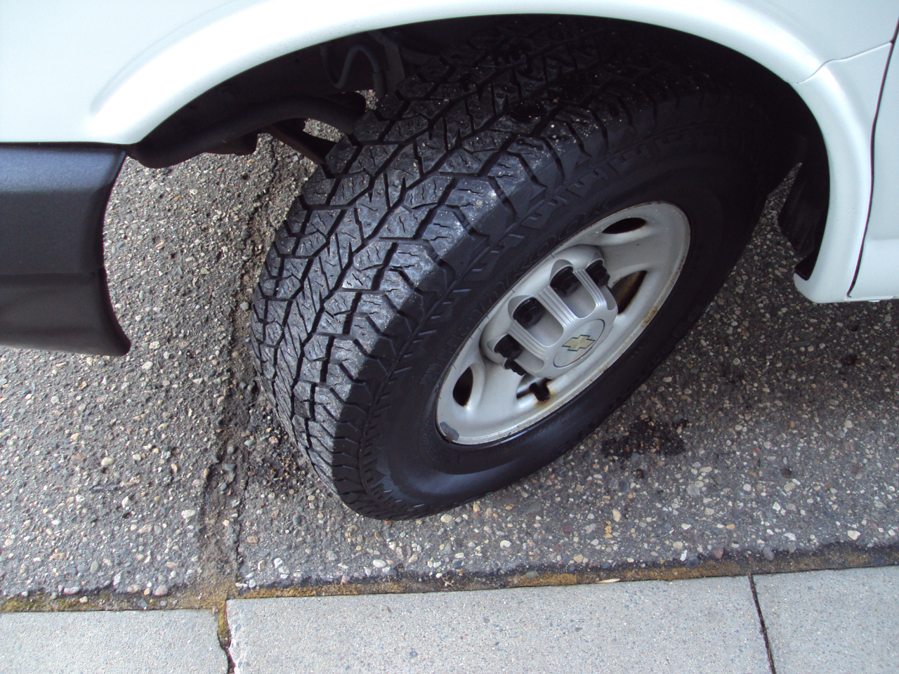 Chevrolet Express Cargo Van  2009