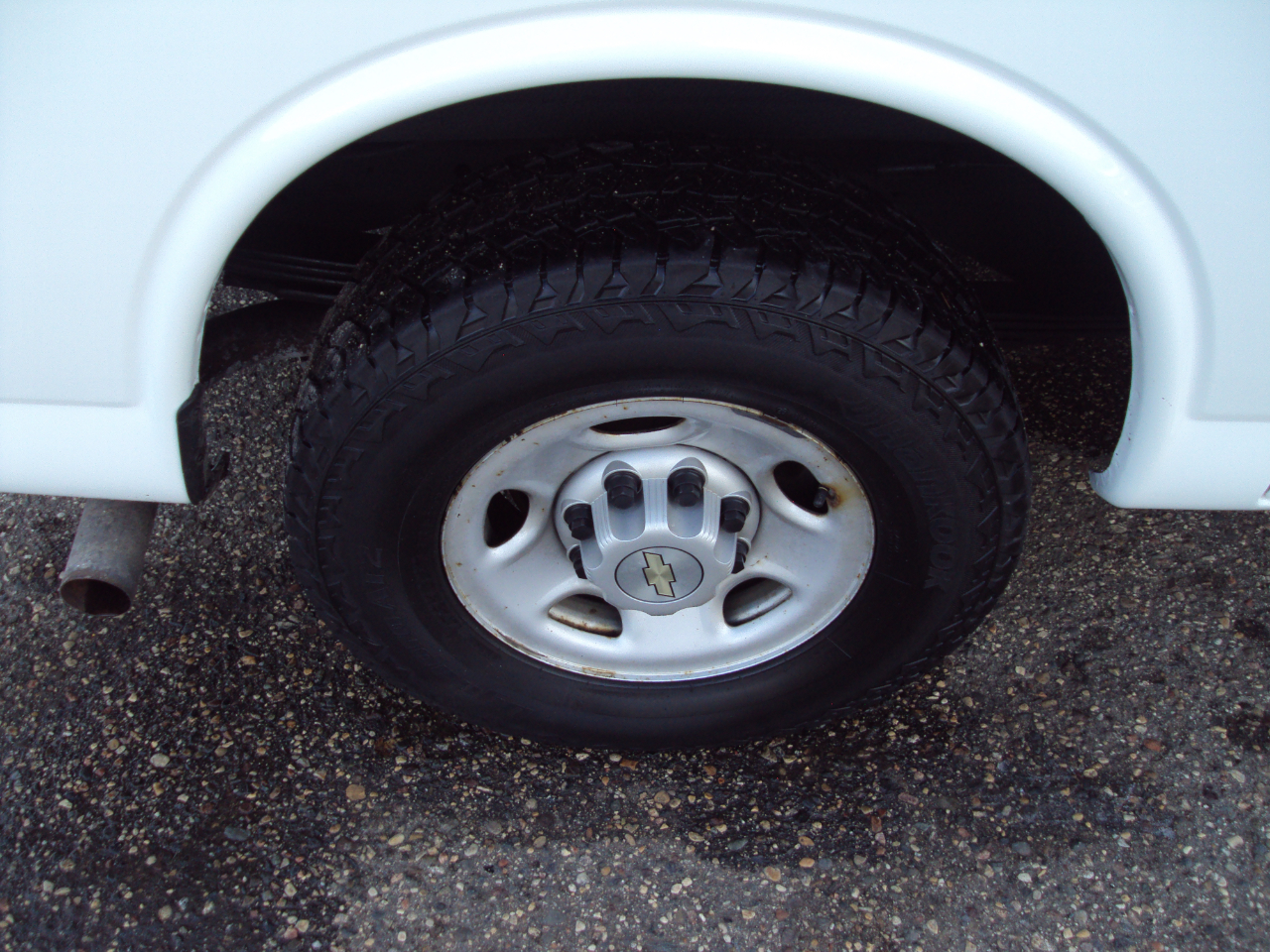 Chevrolet Express Cargo Van  2009