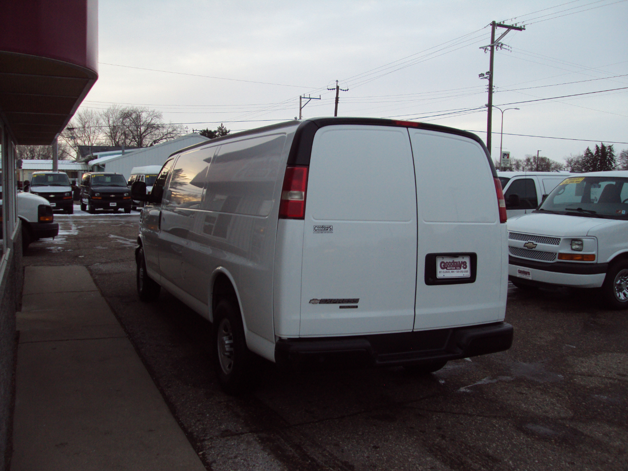 Chevrolet Express Cargo Van  2014
