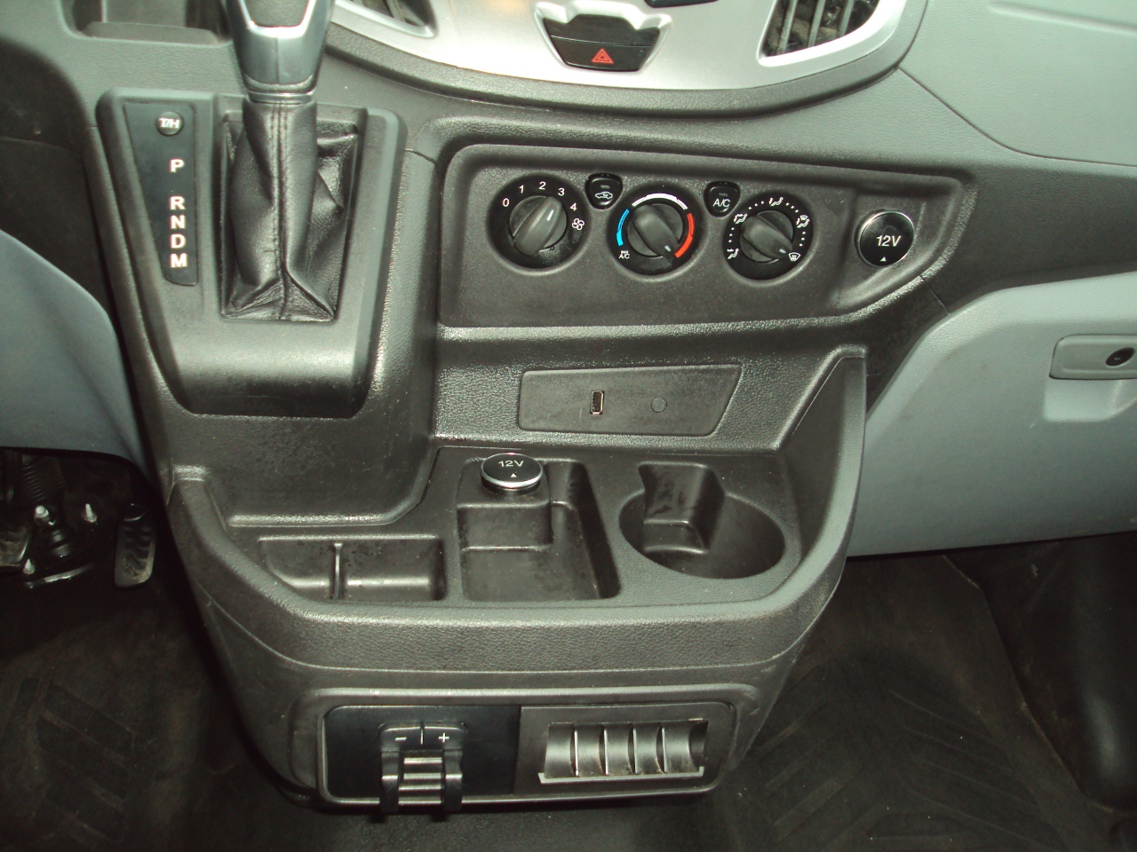 Ford Transit Van T-250 148" EL Hi Rf 9000 GVWR Sliding RH Dr 2019