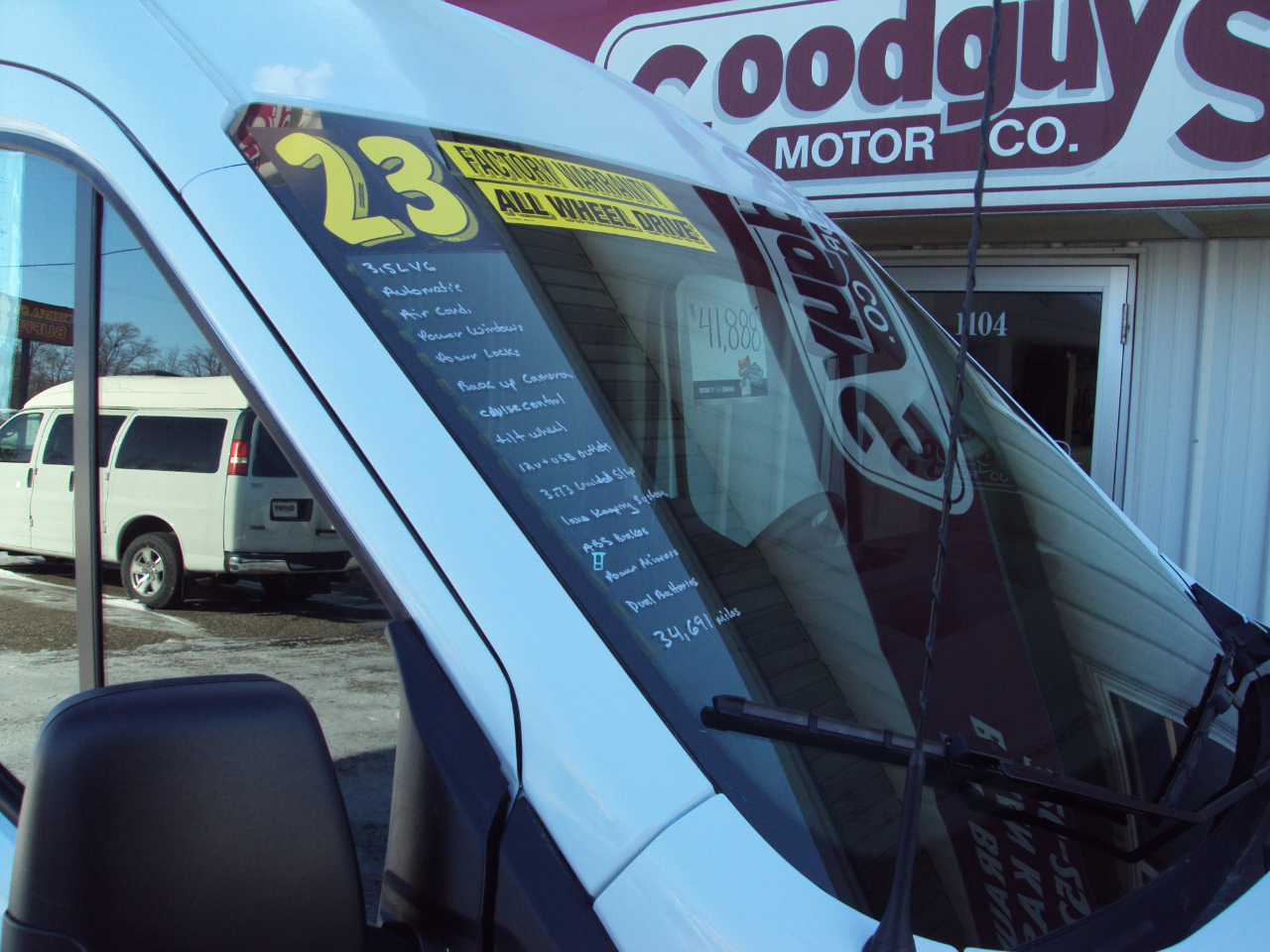 Ford Transit Cargo Van T-250 130" Med Rf 9070 GVWR AWD 2023