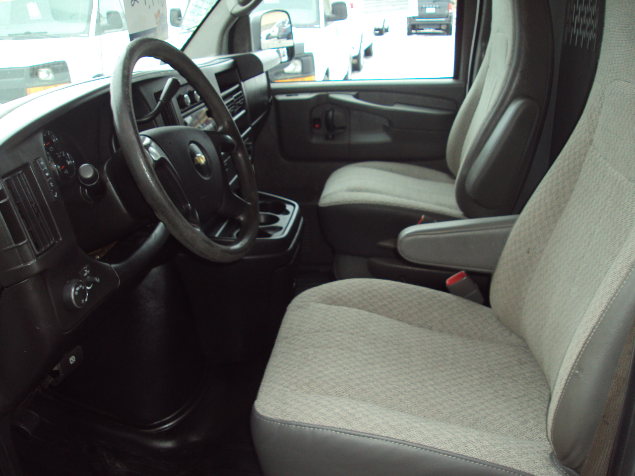 Chevrolet Express Cargo Van AWD 1500 135" 2014