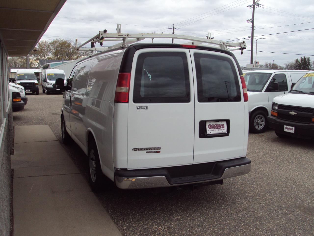 Chevrolet Express Cargo Van AWD 1500 135" 2014