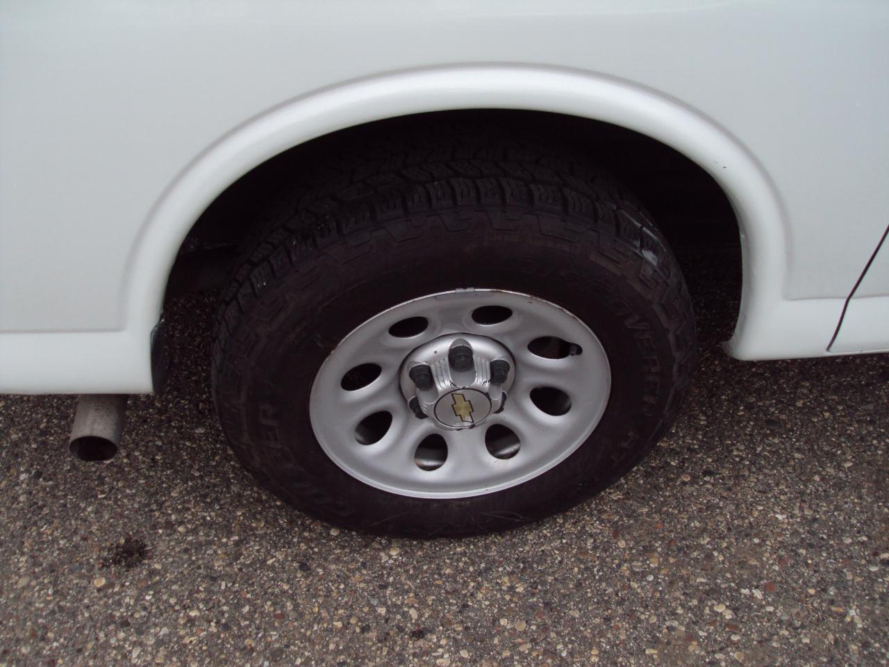 Chevrolet Express Cargo Van AWD 1500 135" 2014