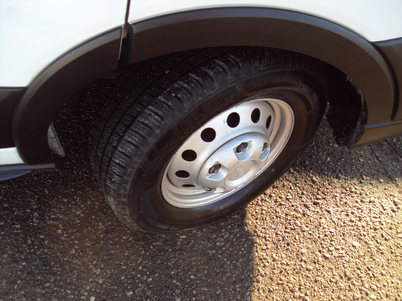 Ford Transit Cargo Van T-250 130" Med Rf 9070 GVWR AWD 2023