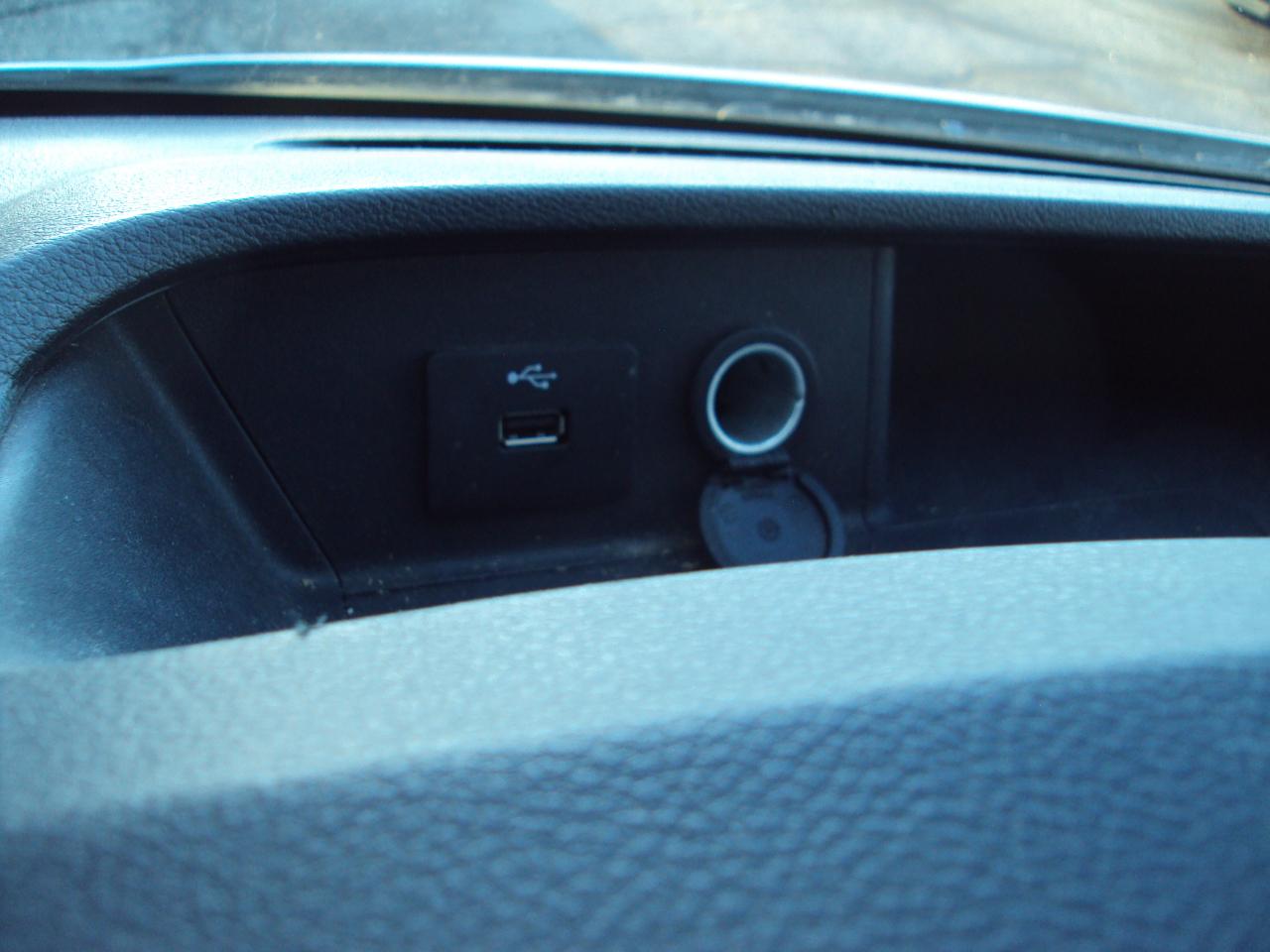 Ford Transit Cargo Van T-250 130" Med Rf 9070 GVWR AWD 2023