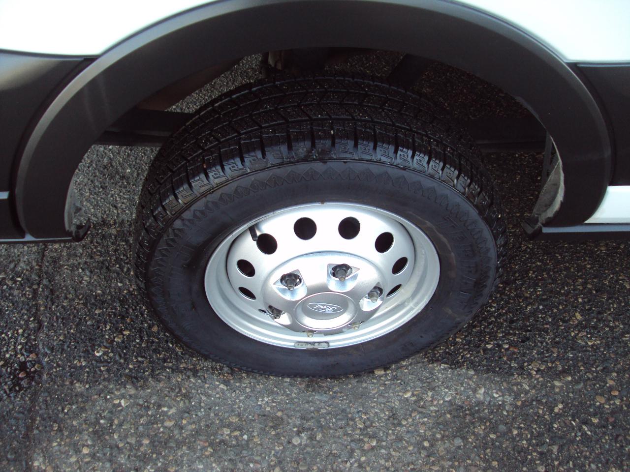 Ford Transit Cargo Van T-250 130" Med Rf 9070 GVWR AWD 2023