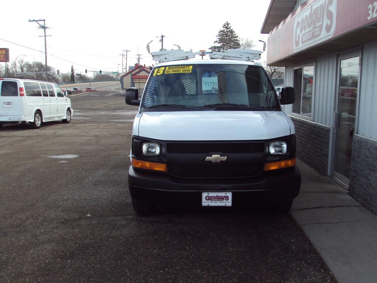 Chevrolet Express Cargo Van AWD 1500 135" 2013