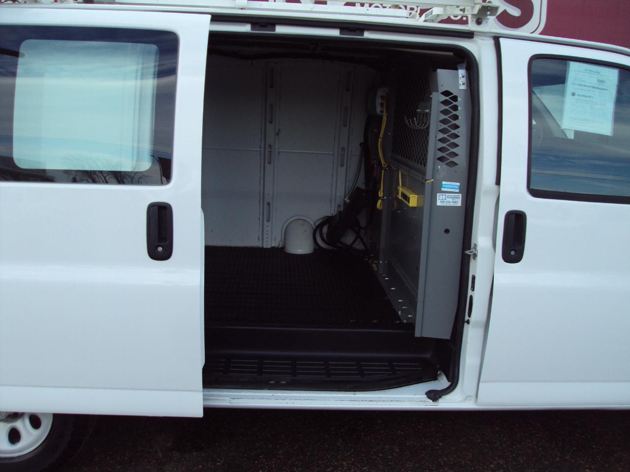 Chevrolet Express Cargo Van AWD 1500 135" 2013
