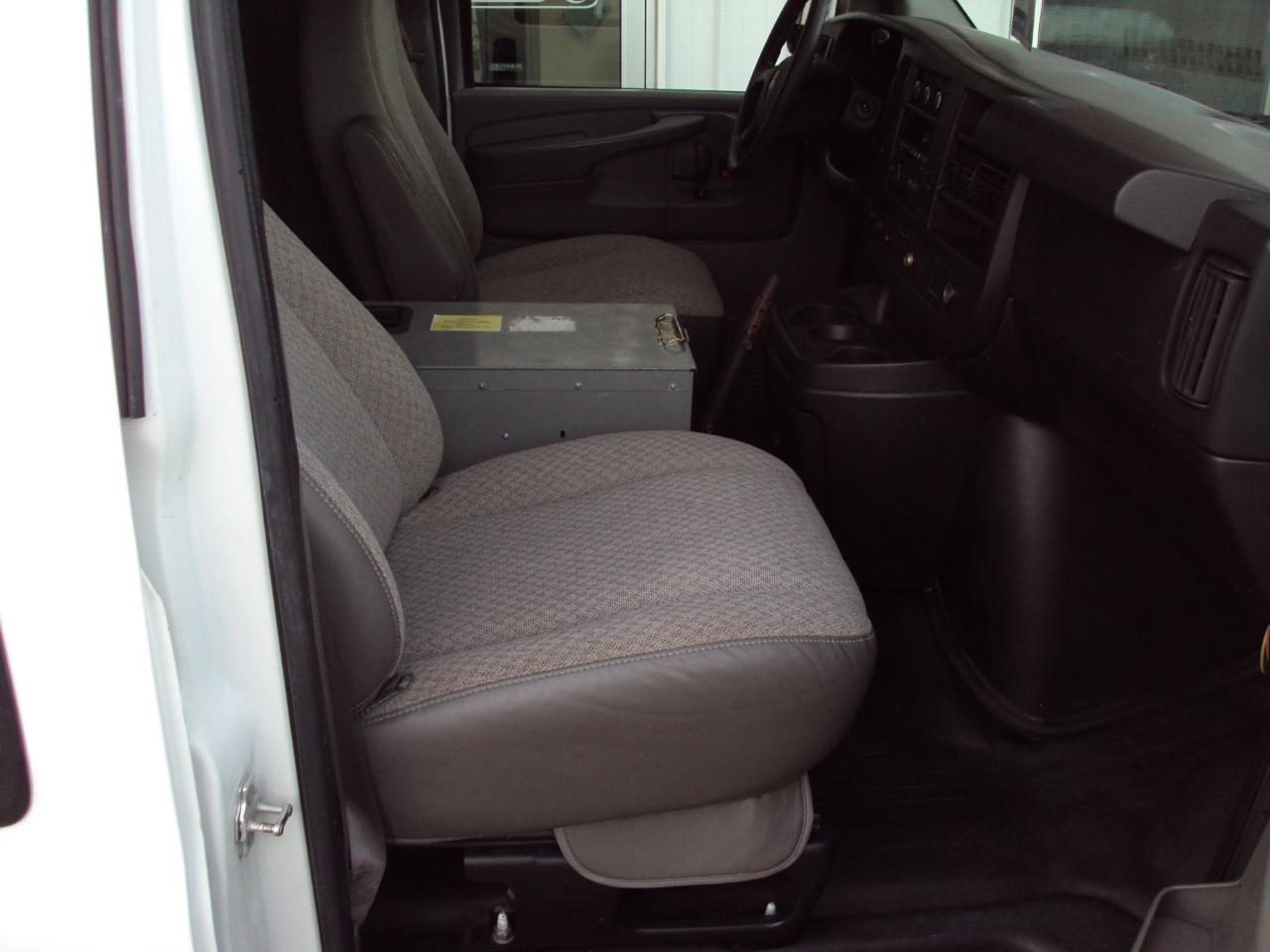 Chevrolet Express Cargo Van AWD 1500 135" 2013