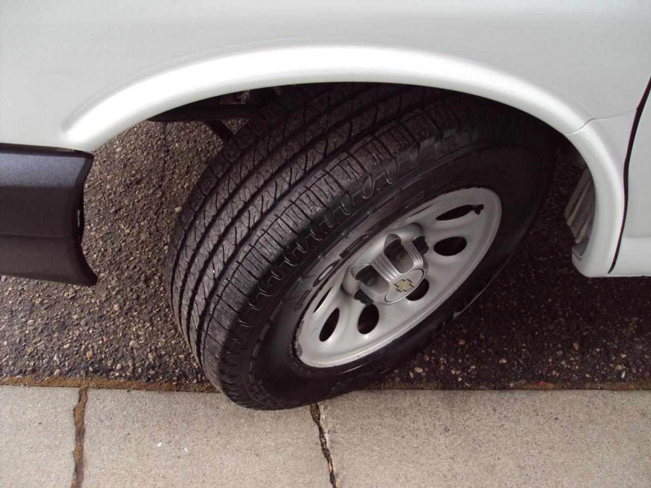 Chevrolet Express Cargo Van AWD 1500 135" 2013