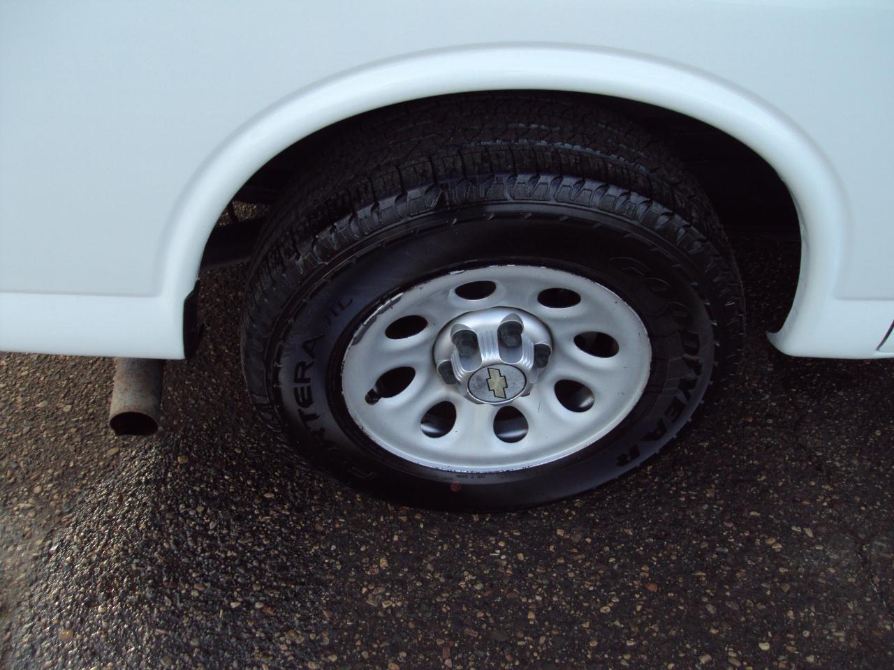 Chevrolet Express Cargo Van AWD 1500 135" 2013