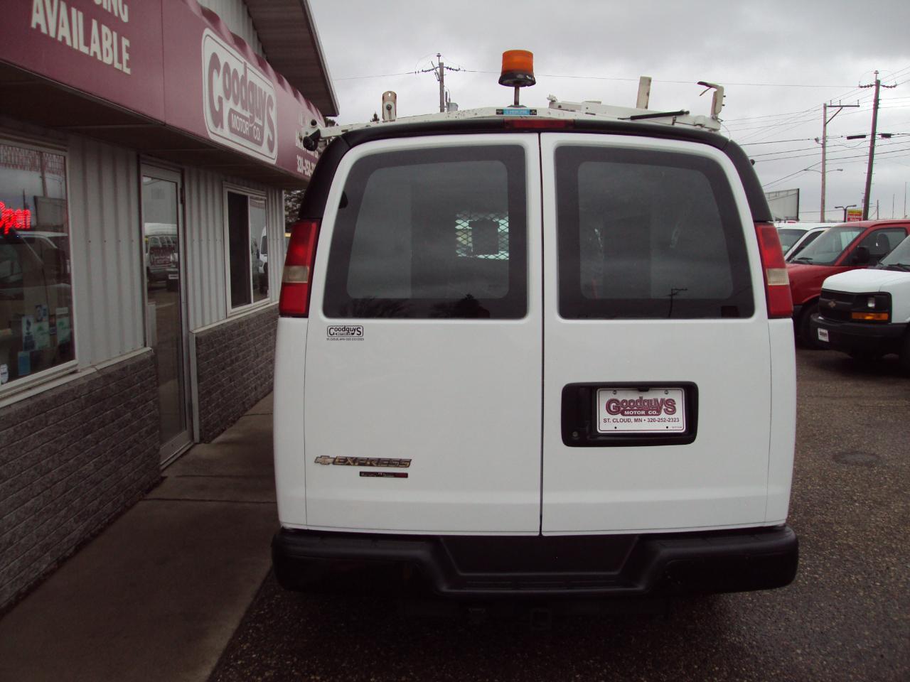 Chevrolet Express Cargo Van AWD 1500 135" 2013
