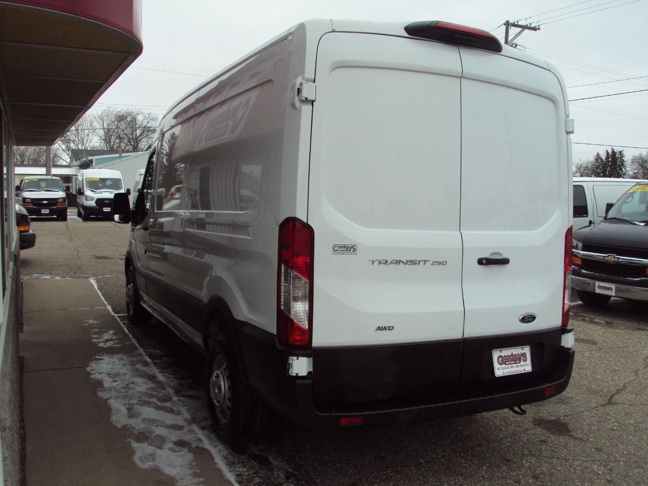Ford Transit Cargo Van T-250 130" Med Rf 9070 GVWR AWD 2023