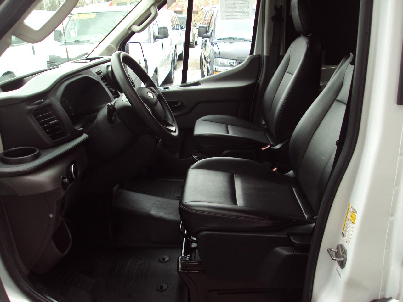 Ford Transit Cargo Van T-250 130" Med Rf 9070 GVWR AWD 2023