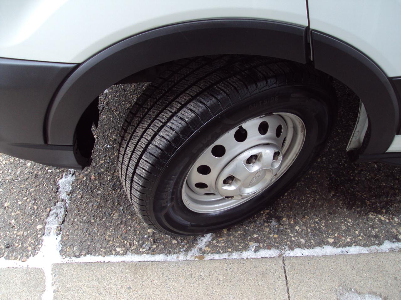 Ford Transit Cargo Van T-250 130" Med Rf 9070 GVWR AWD 2023