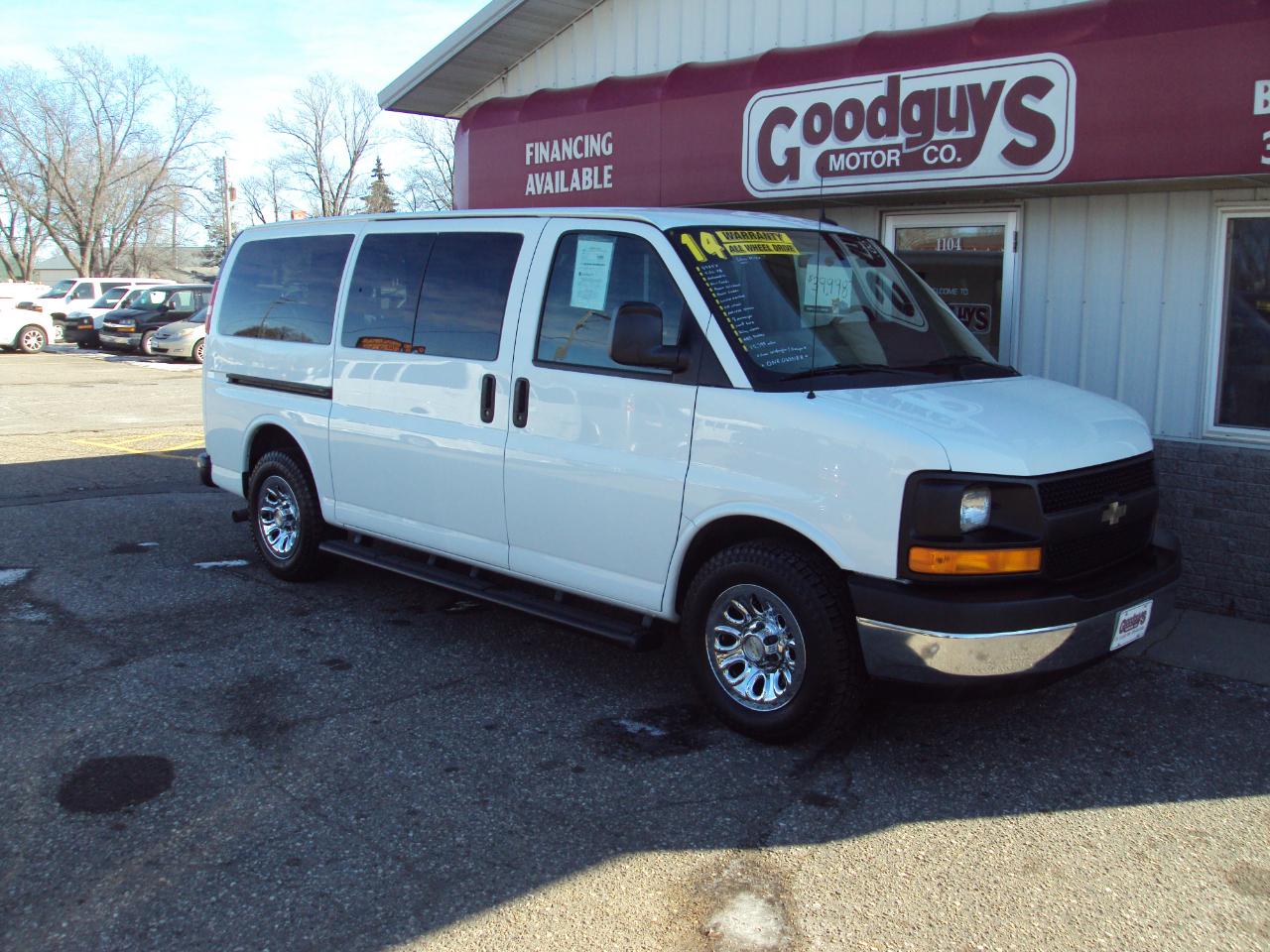 Chevrolet Express Passenger AWD 1500 135" LS 2014