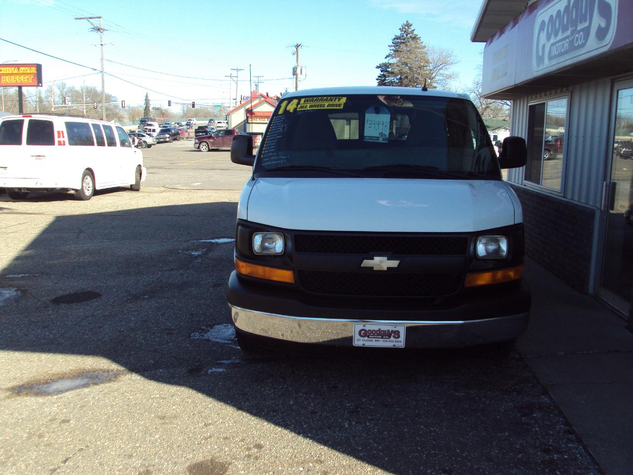 Chevrolet Express Passenger AWD 1500 135" LS 2014