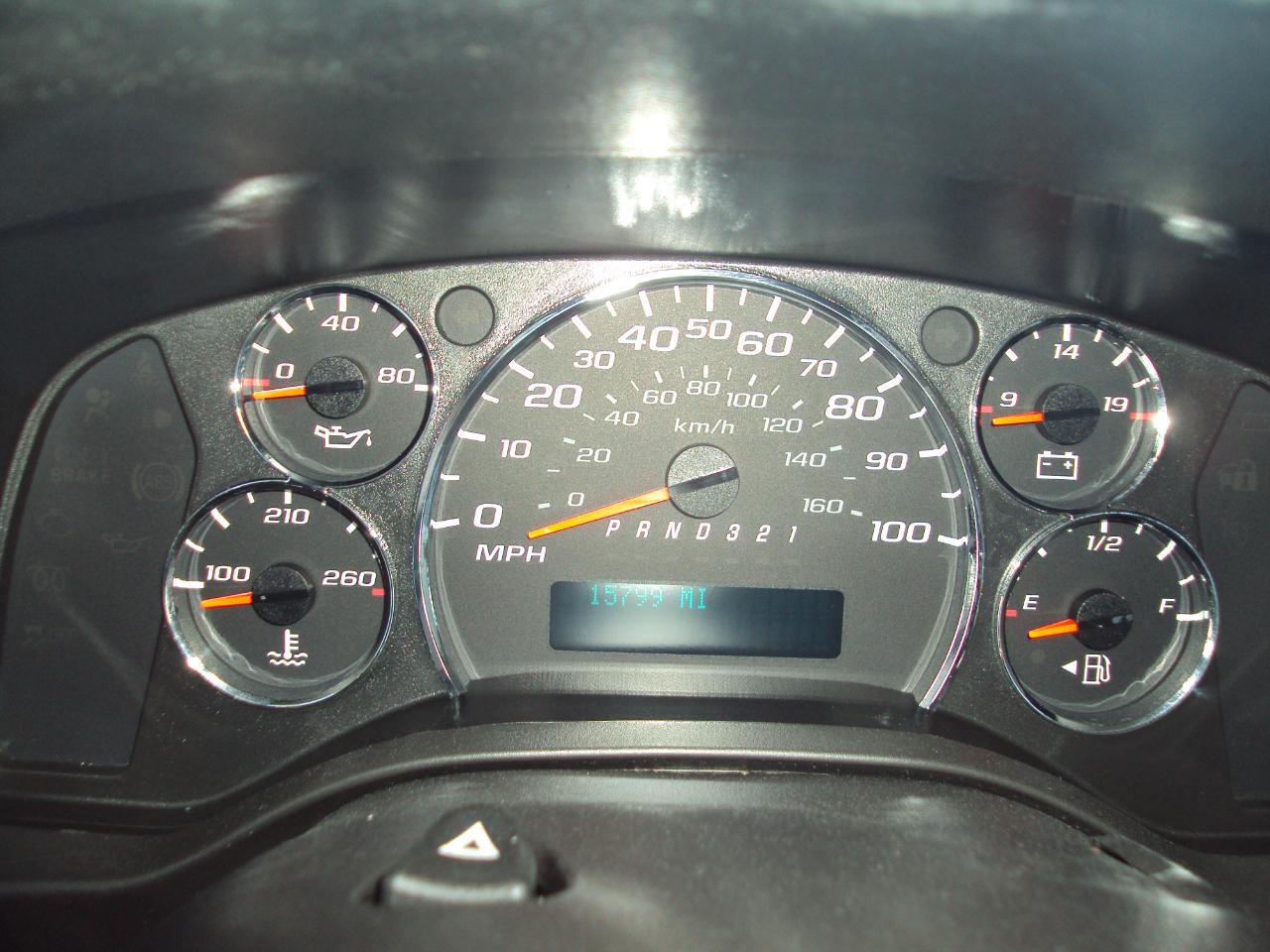 Chevrolet Express Passenger AWD 1500 135" LS 2014