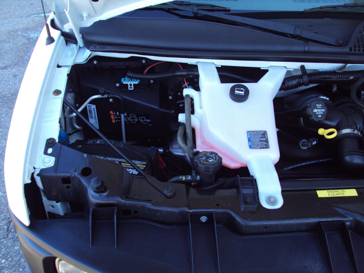 Chevrolet Express Passenger AWD 1500 135" LS 2014