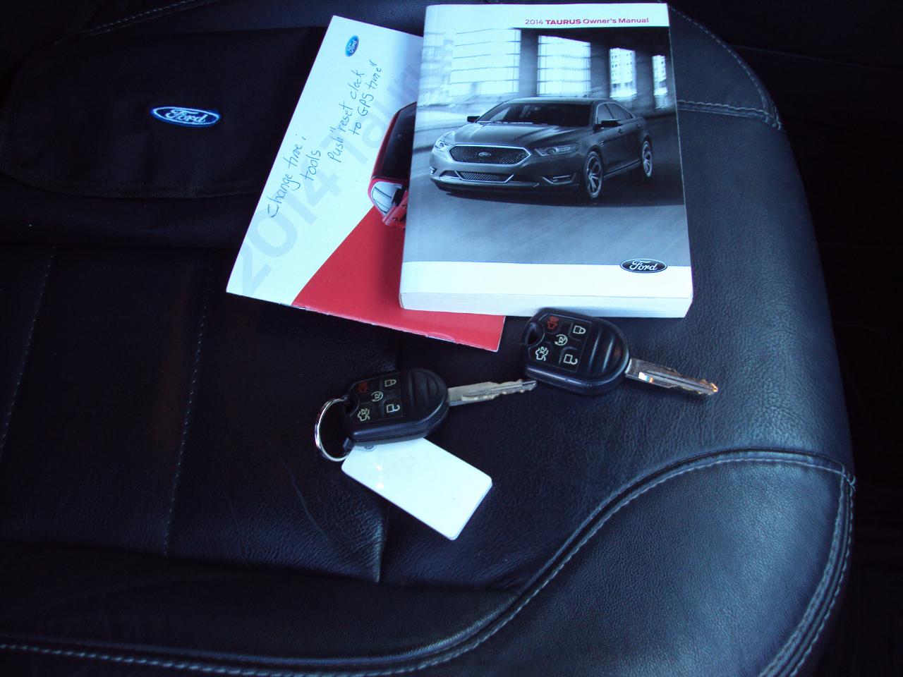 Ford Taurus 4dr Sdn SEL FWD 2014