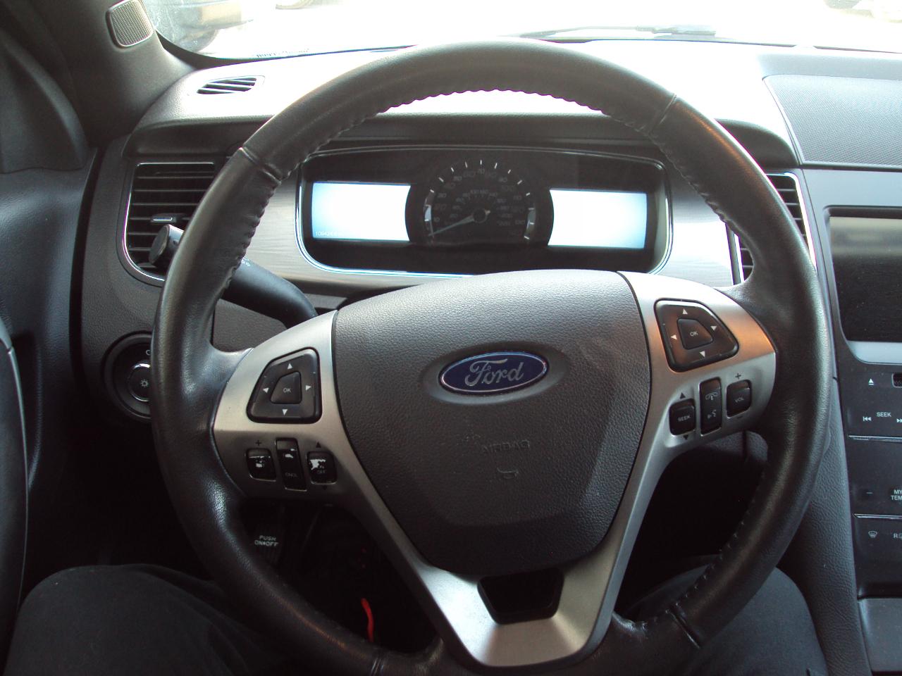 Ford Taurus 4dr Sdn SEL FWD 2014