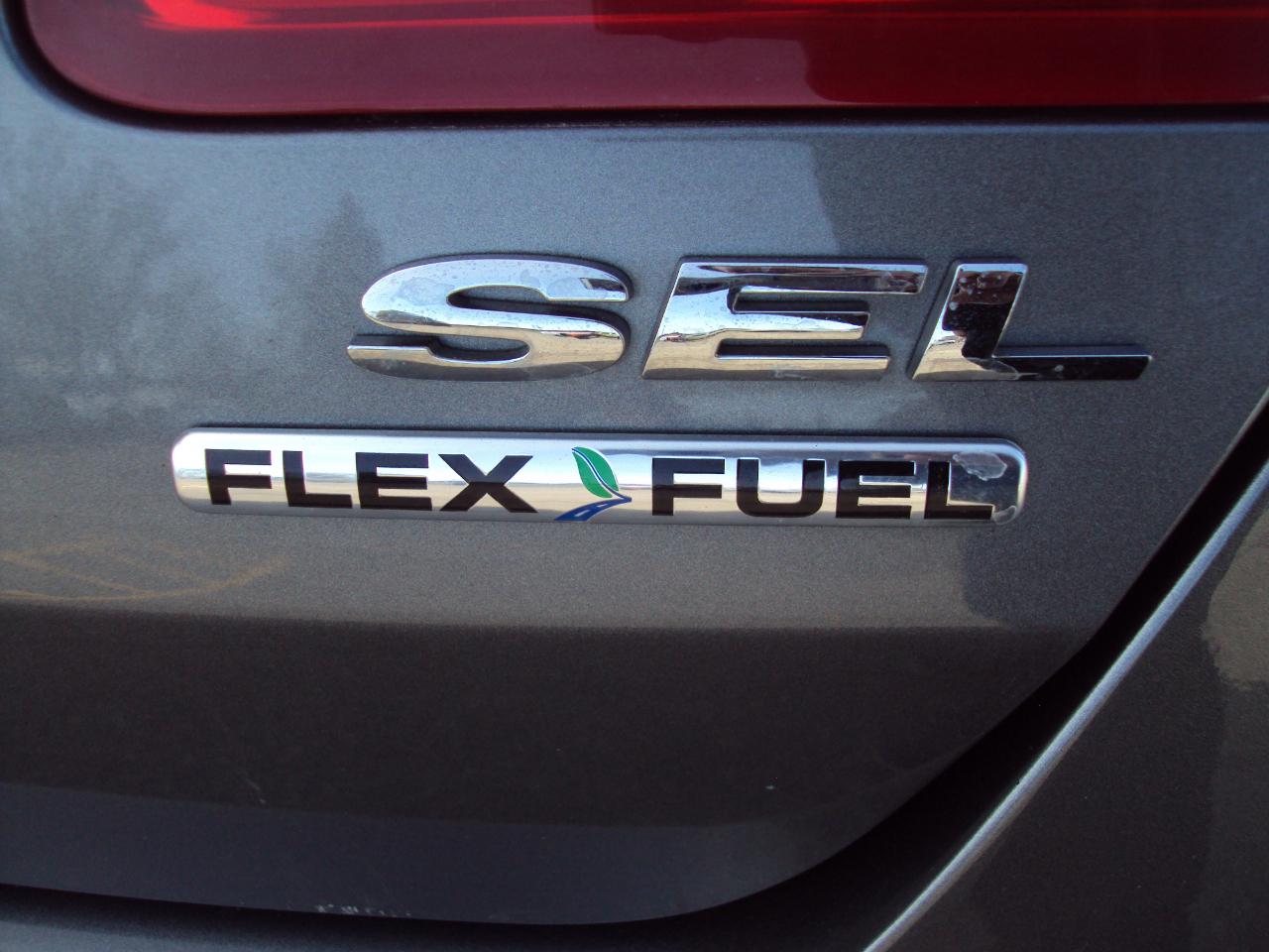 Ford Taurus 4dr Sdn SEL FWD 2014