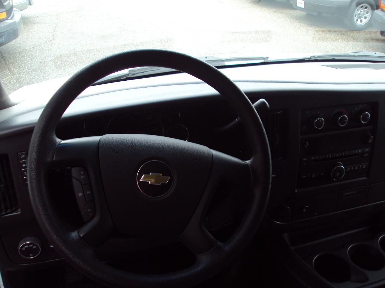 Chevrolet Express Passenger AWD 1500 135" LT 2013