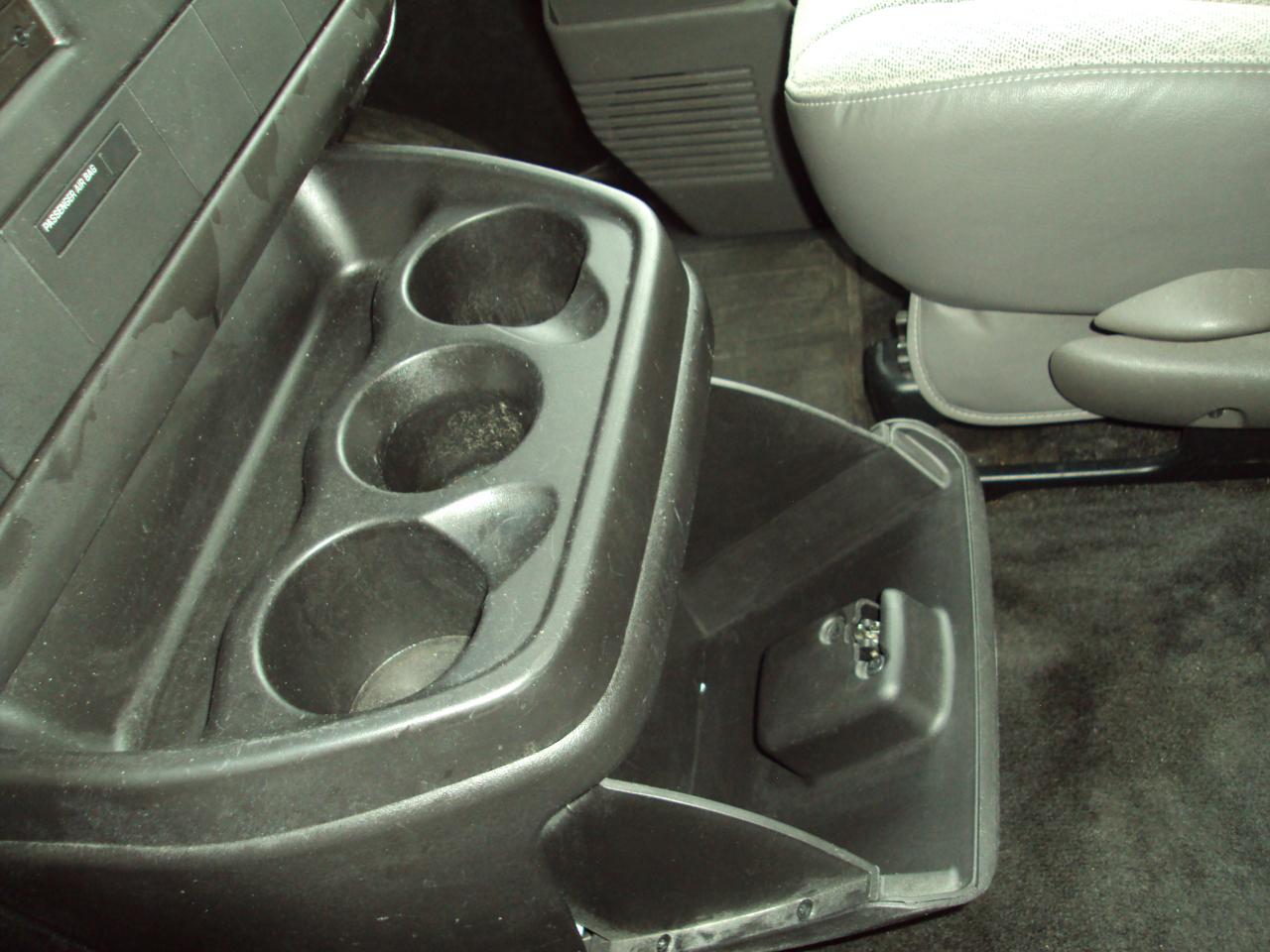 Chevrolet Express Passenger AWD 1500 135" LT 2013