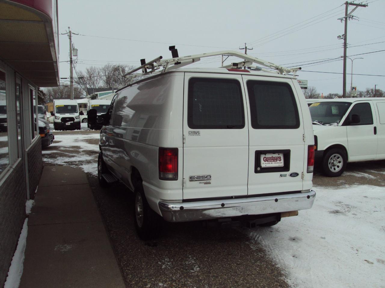 Ford Econoline Cargo Van E-250 Recreational 2013