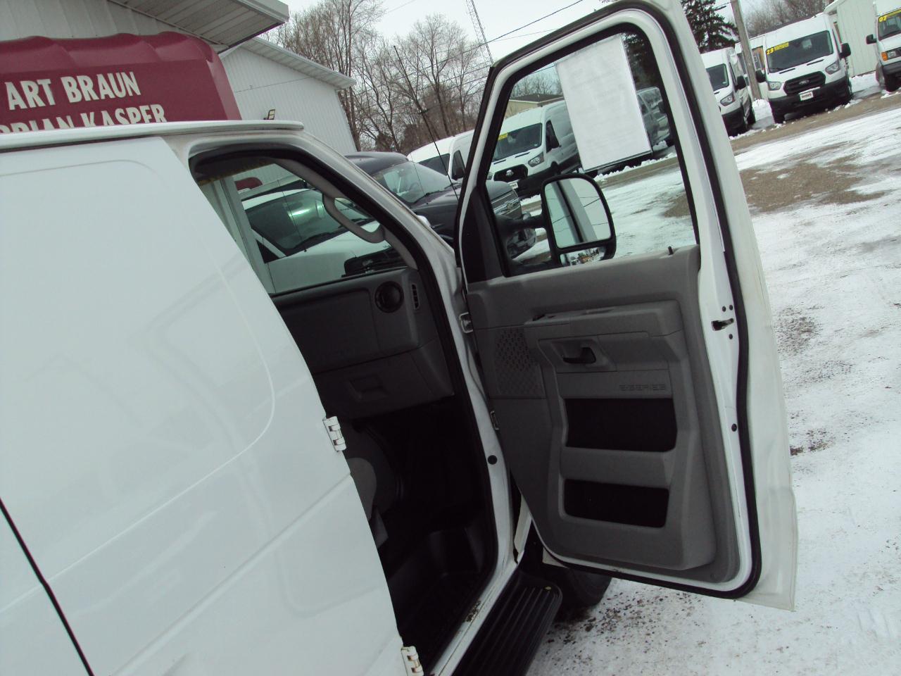 Ford Econoline Cargo Van E-250 Recreational 2013