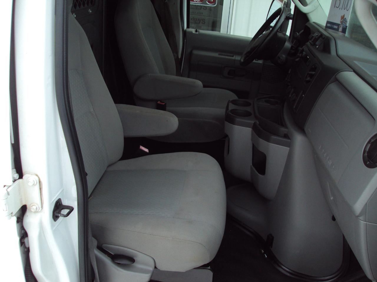 Ford Econoline Cargo Van E-250 Recreational 2013