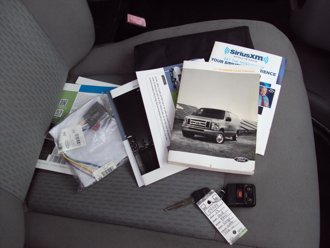 Ford Econoline Cargo Van E-250 Recreational 2013