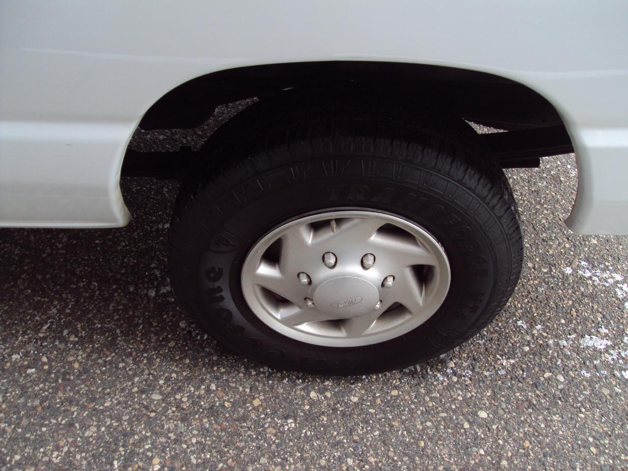 Ford Econoline Cargo Van E-250 Recreational 2013