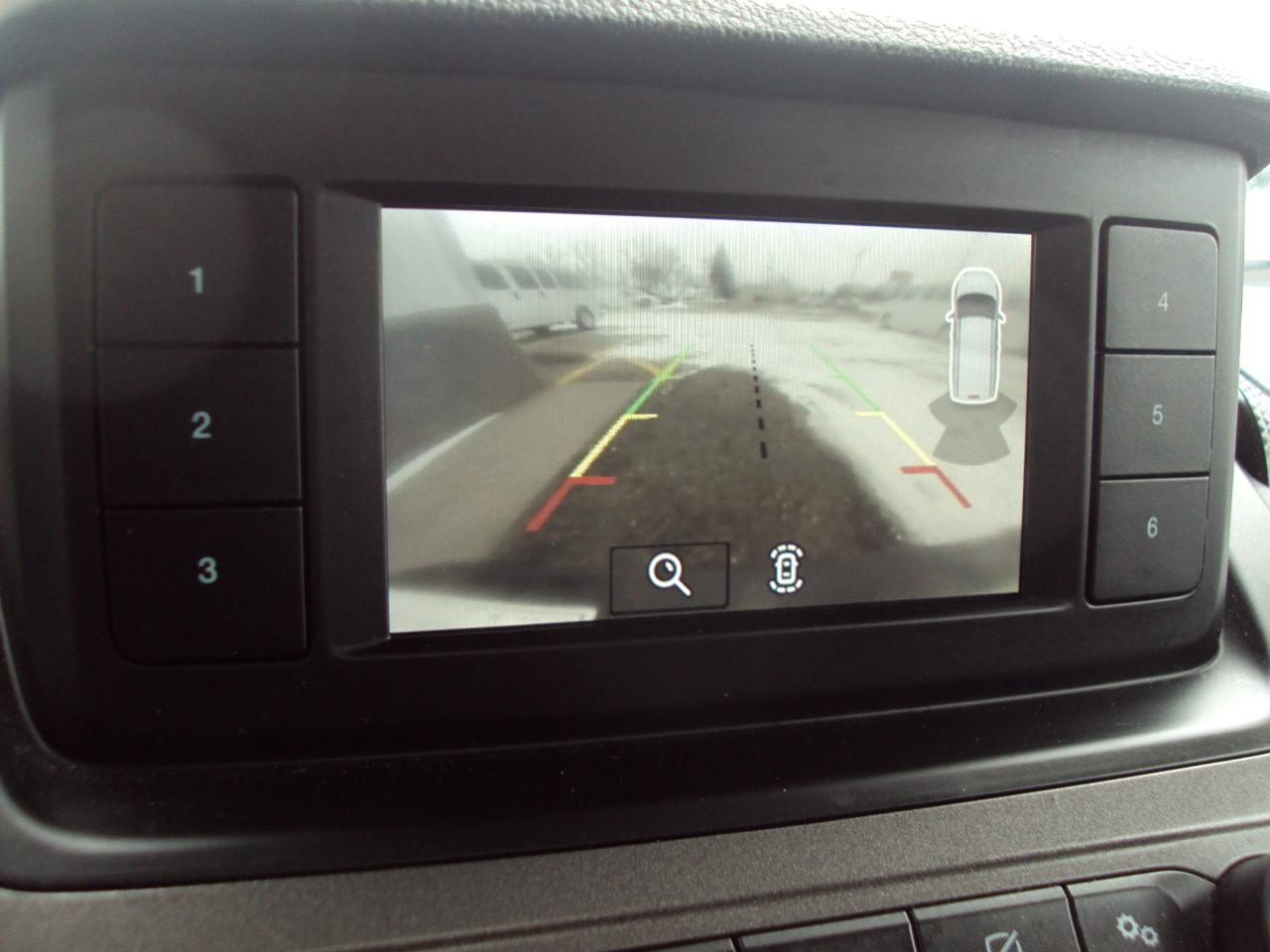 Ford Transit Connect Van XL LWB w/Rear Symmetrical Doors 2021