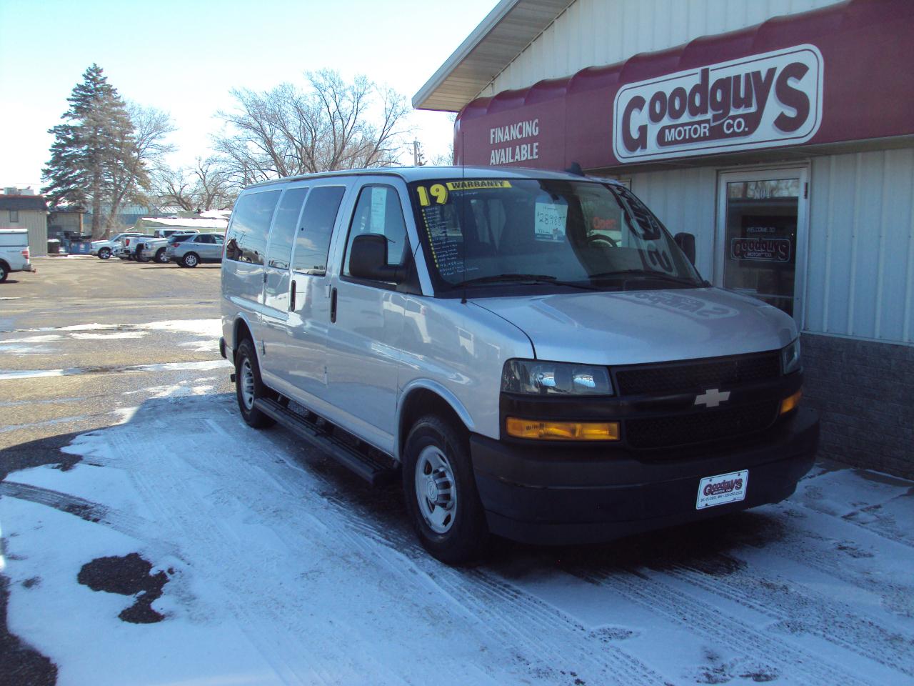Chevrolet Express Passenger  2019