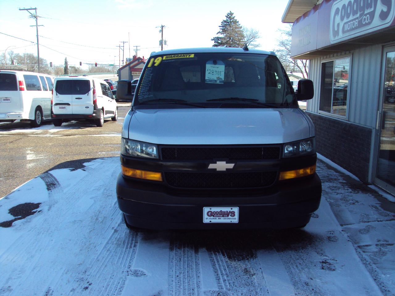 Chevrolet Express Passenger  2019