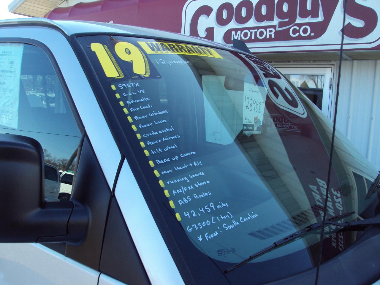 Chevrolet Express Passenger  2019