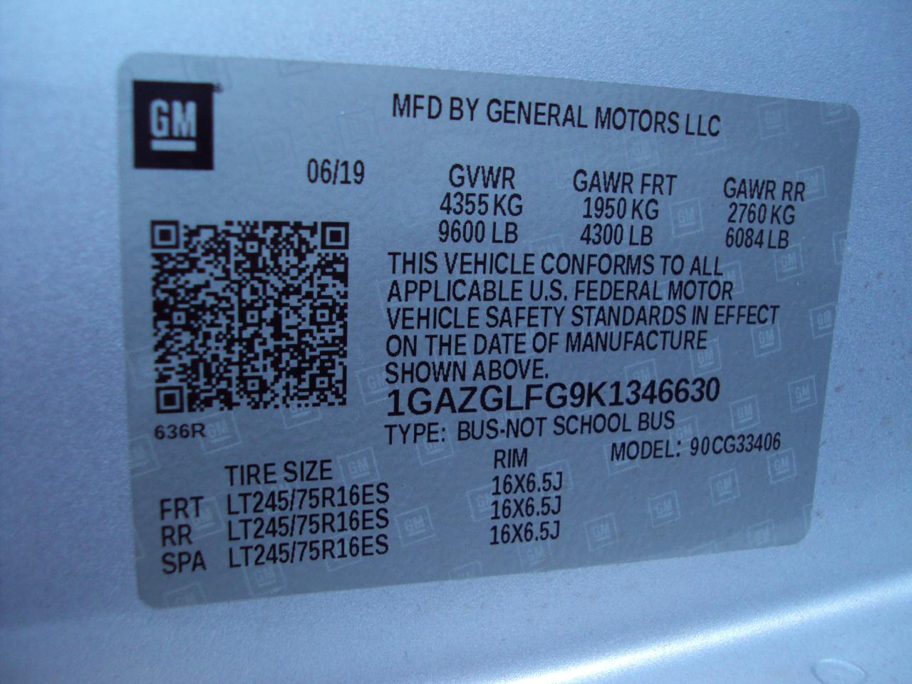 Chevrolet Express Passenger  2019