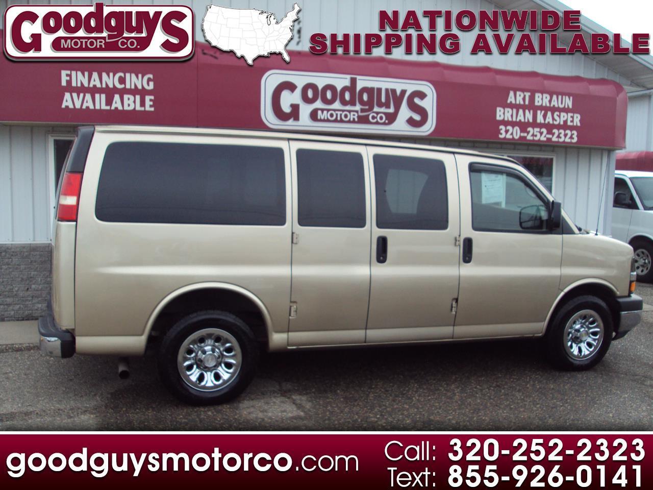 Chevrolet Express Passenger AWD 1500 135" 1LT 2011