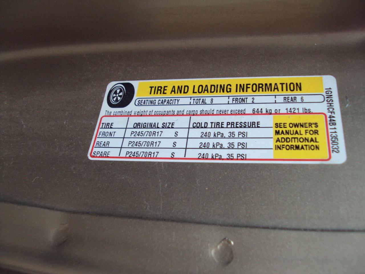 Chevrolet Express Passenger AWD 1500 135" 1LT 2011