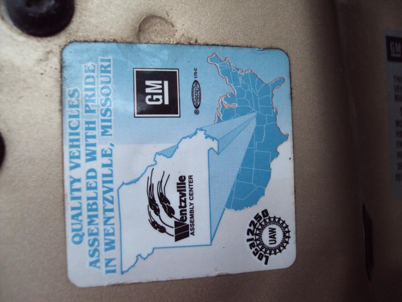 Chevrolet Express Passenger AWD 1500 135" 1LT 2011