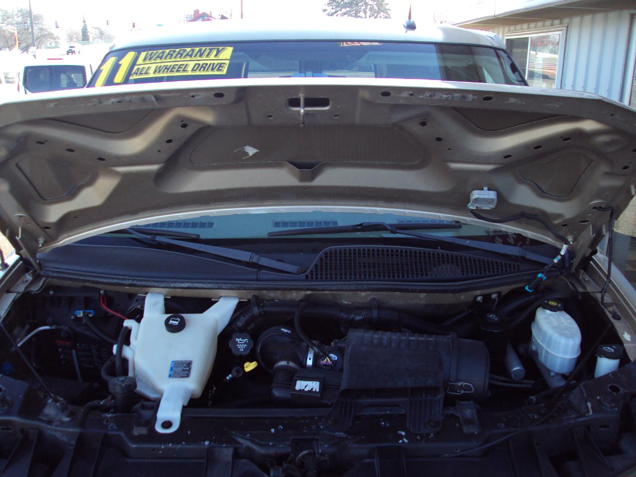 Chevrolet Express Passenger AWD 1500 135" 1LT 2011