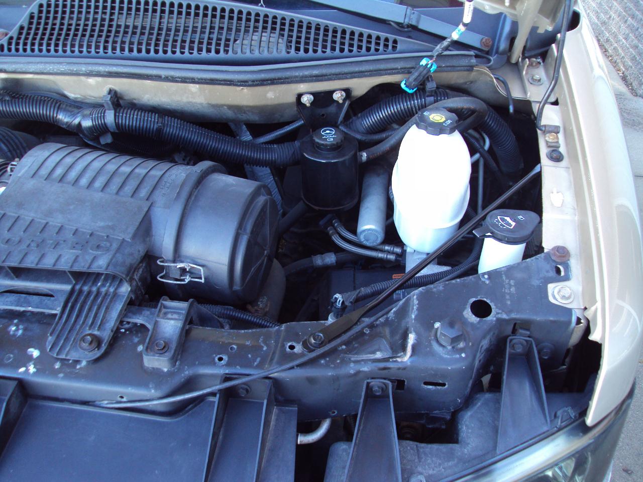 Chevrolet Express Passenger AWD 1500 135" 1LT 2011