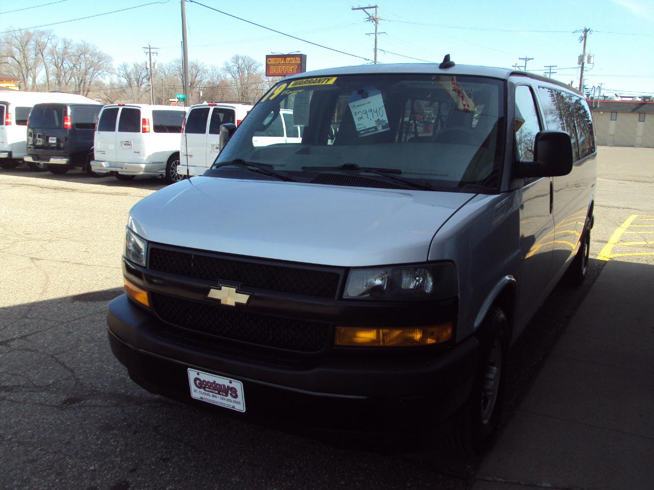 Chevrolet Express Passenger  2019