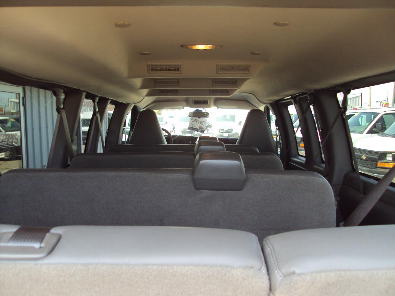 Chevrolet Express Passenger  2019