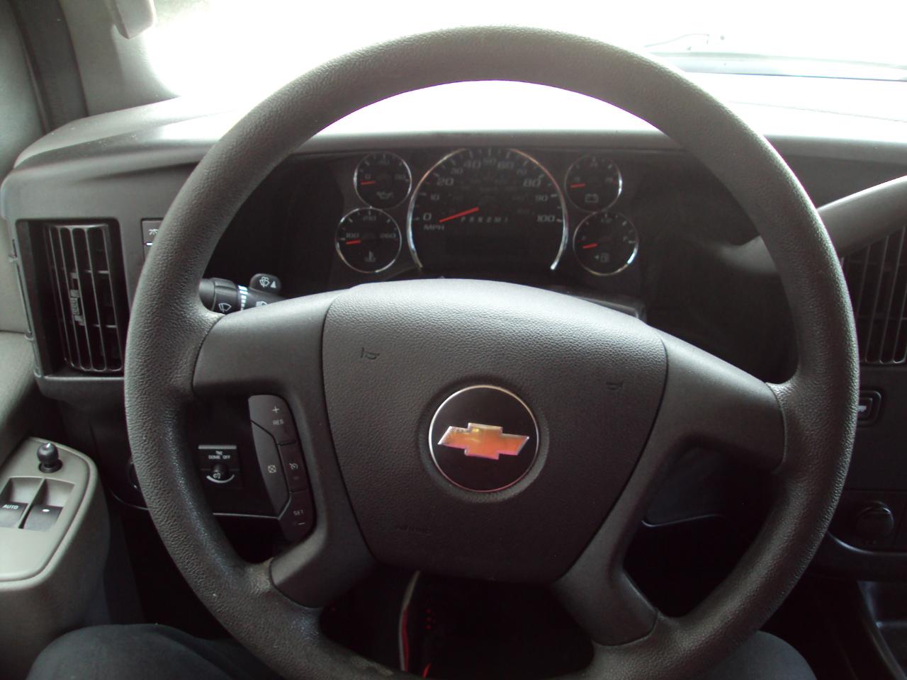 Chevrolet Express Passenger  2019